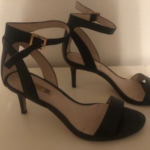 Louise et Cie by Vince Camuto Hyacinth Sandals